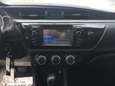 Used 2016 Toyota Corolla L FWD image 23