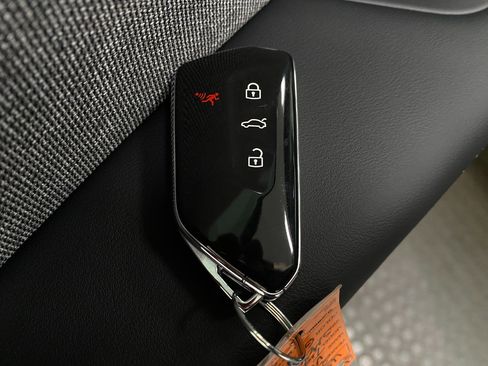 New 2025 Volkswagen Tiguan S image 28