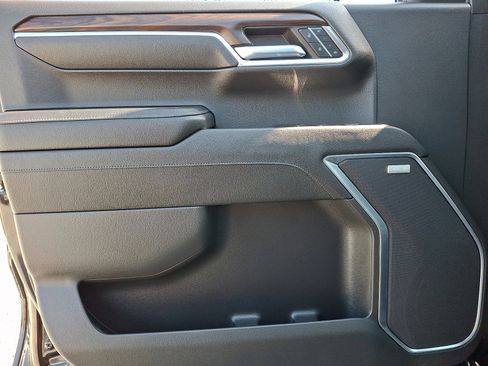 Used 2023 GMC Sierra 1500 SLT w/ SLT Premium Package image 13