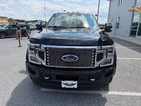 Certified 2020 Ford F450 Platinum w/ FX4 Off-Road Package AWD/4WD image 3