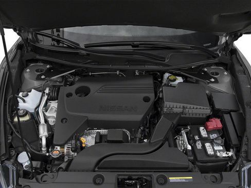 Used 2017 Nissan Altima 2.5 SL w/ Moonroof Package FWD image 16