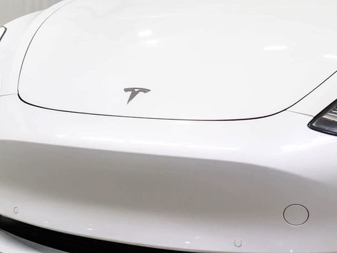 Used 2018 Tesla Model 3 Long Range RWD image 8
