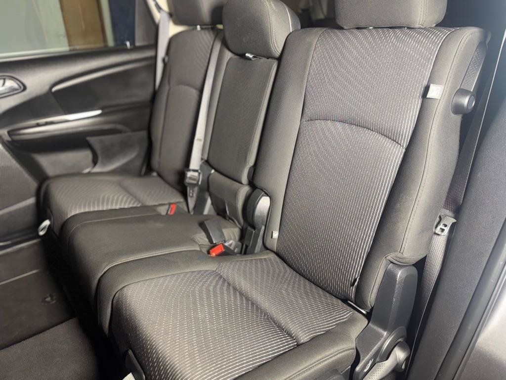 Used 2016 Dodge Journey SXT w/ Blacktop Package FWD image 23