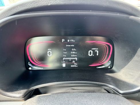 Used 2024 Kia Soul LX image 18