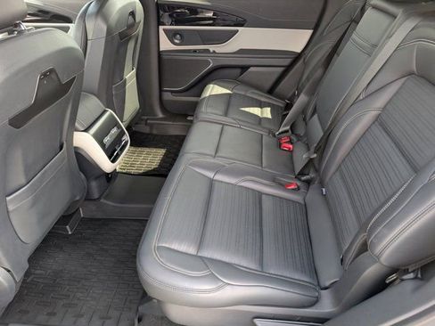 Used 2024 Lincoln Nautilus Reserve w/ Equipment Group 202A image 28