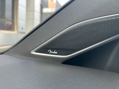 Used 2017 Volkswagen Golf R 4-Door image 16