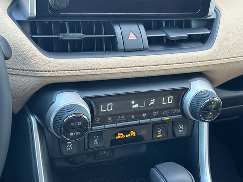 New 2025 Toyota RAV4 XLE image 19