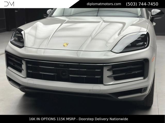 Used 2025 Porsche Cayenne E-Hybrid AWD/4WD image 14