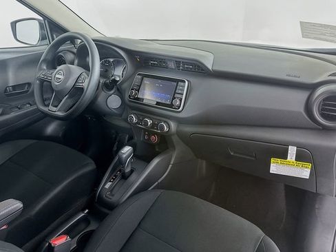 New 2025 Nissan Kicks Play S FWD image 28