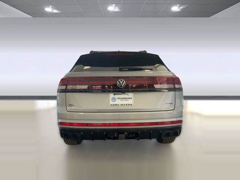 New 2026 Volkswagen Atlas Cross Sport SEL R-Line image 10