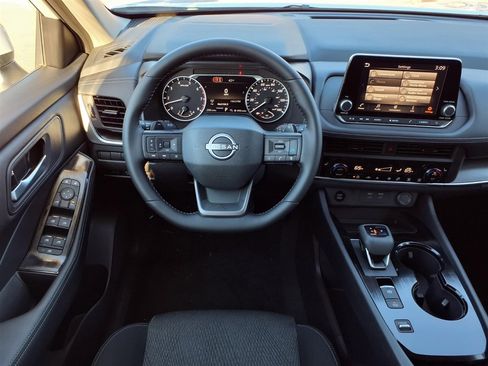 New 2026 Nissan Rogue SV FWD image 13