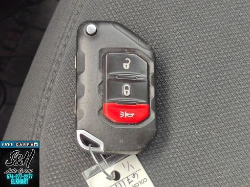 Used 2021 Jeep Wrangler Sport AWD/4WD image 11