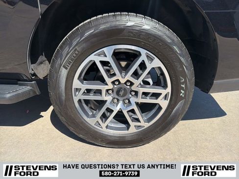 Used 2025 Ford Expedition Max Active AWD/4WD image 10