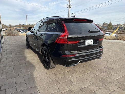 Used 2024 Volvo XC60 B5 Ultimate w/ Protection Package Premier image 5