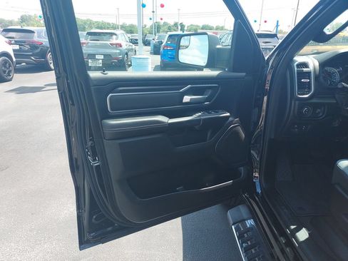 Used 2025 RAM 1500 Big Horn AWD/4WD image 11