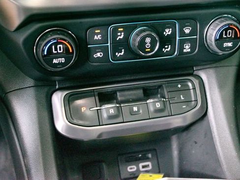 Used 2020 GMC Acadia AT4 w/ GMC Pro Grade Package AWD/4WD image 20