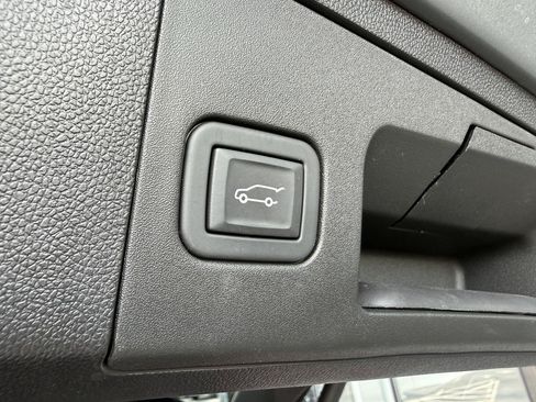 Used 2024 Cadillac XT4 Sport FWD image 47