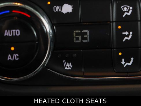 Used 2021 Chevrolet TrailBlazer LT w/ Convenience Package image 21