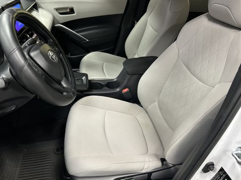 Used 2026 Toyota Corolla Cross L FWD image 16