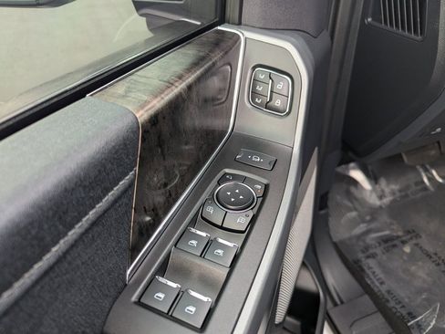 Used 2024 Ford F250 Lariat w/ Lariat Ultimate Package image 13