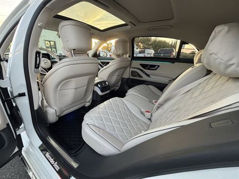 Used 2023 Mercedes-Benz S 580 4MATIC Sedan image 21