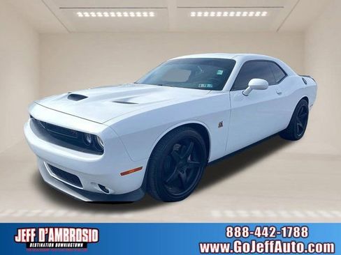 Used 2020 Dodge Challenger R/T Scat Pack image 1
