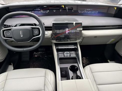 New 2026 Lincoln Nautilus Premier w/ Jet Appearance Package AWD/4WD image 16