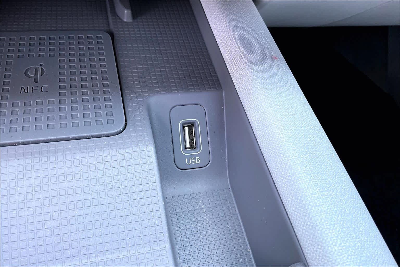 Certified 2025 Hyundai Ioniq 6 SEL RWD image 36