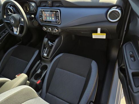New 2025 Nissan Versa SV image 7