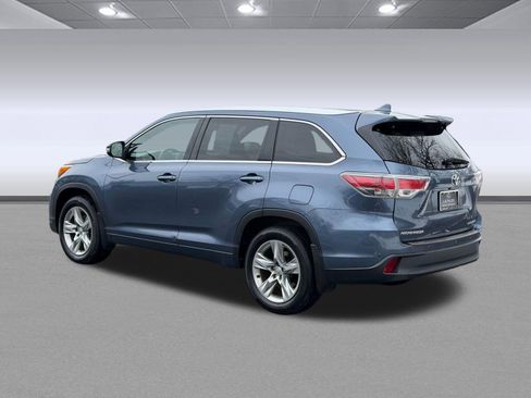 Used 2015 Toyota Highlander Limited Platinum image 3