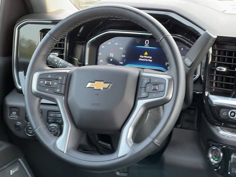 Used 2025 Chevrolet Silverado 2500 LTZ w/ LTZ Plus Package AWD/4WD image 13