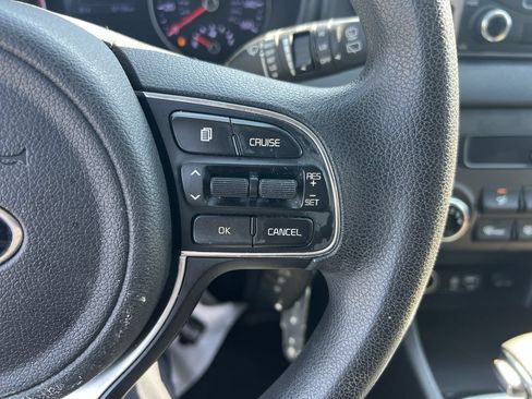 Used 2017 Kia Sportage LX FWD image 20