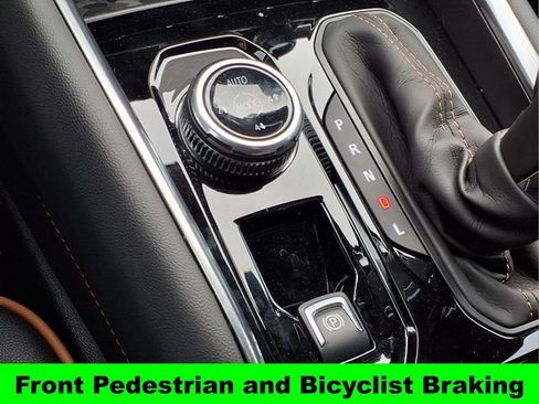 New 2026 GMC Canyon AT4 w/ Off-Road Front Bumper Package image 15