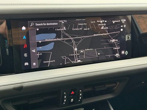 Certified 2024 Porsche Cayenne Turbo image 15