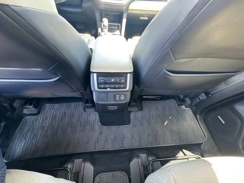 Used 2023 Subaru Ascent Limited w/ Technology Package AWD/4WD image 27