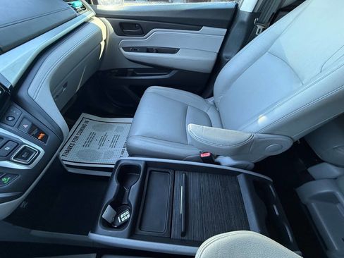 Used 2018 Honda Odyssey EX-L image 20