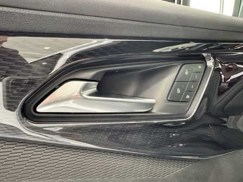 New 2025 Chevrolet Blazer EV RS image 37