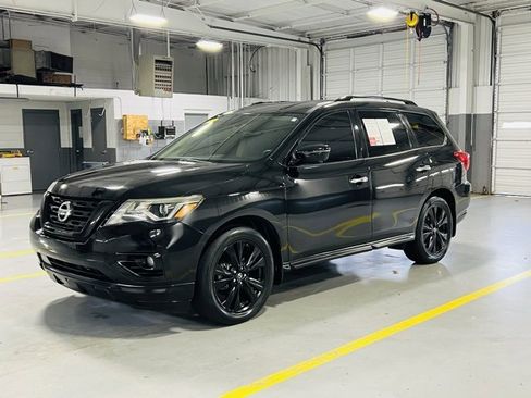 Used 2018 Nissan Pathfinder SL w/ Midnight Edition Package image 15