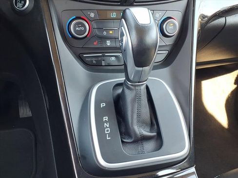 Used 2017 Ford C-MAX Energi Titanium image 22