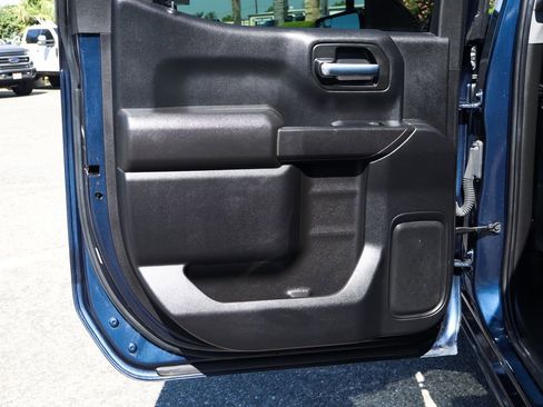 Used 2022 Chevrolet Silverado 1500 Custom image 32