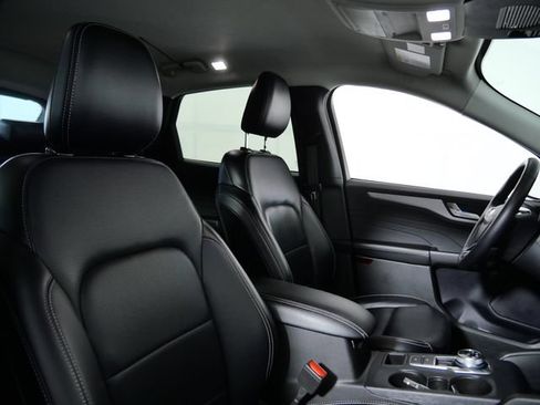 Certified 2024 Ford Escape Platinum AWD/4WD image 12