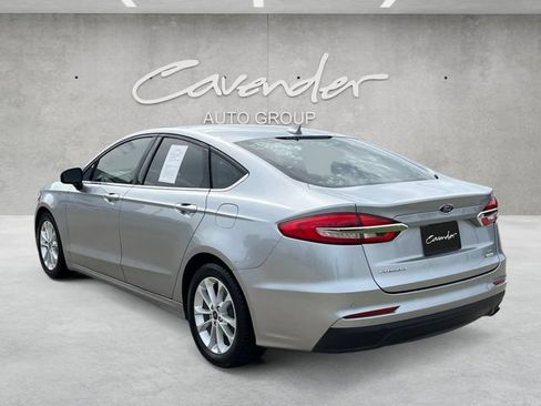 Used 2020 Ford Fusion SE FWD image 14