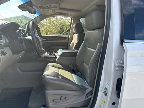 Used 2016 Chevrolet Tahoe LTZ RWD image 2