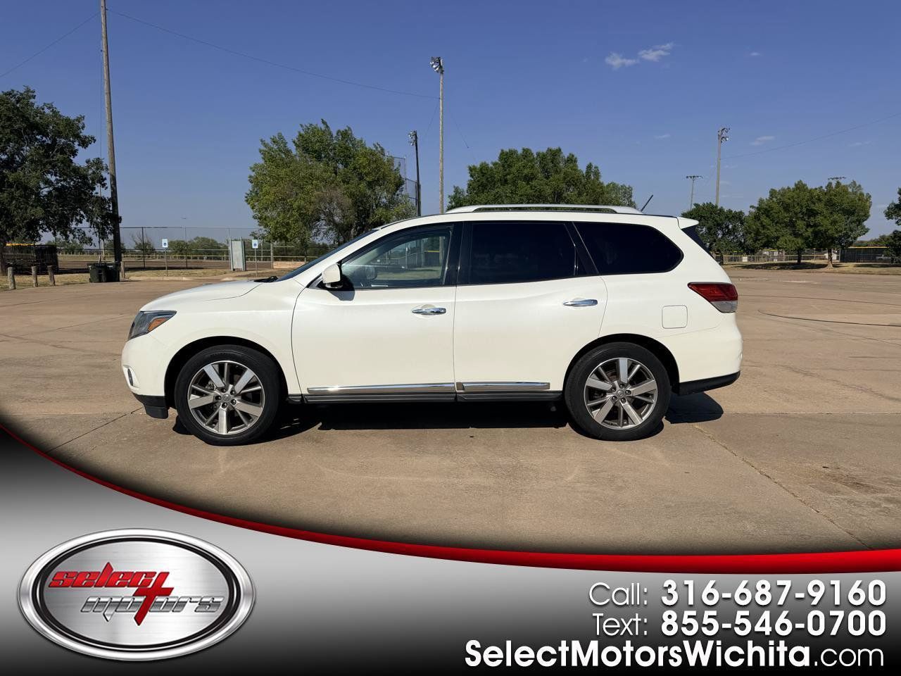 Used 2016 Nissan Pathfinder Platinum AWD/4WD image 1