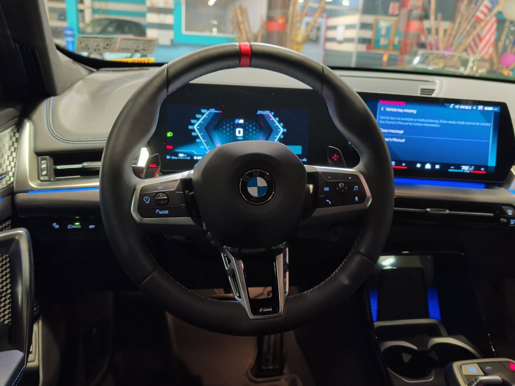 Used 2025 BMW X1 M35i AWD/4WD image 13