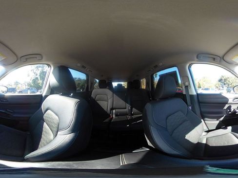 Used 2025 Nissan Pathfinder SV image 44