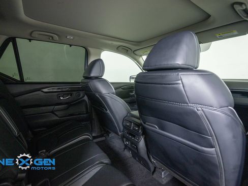Used 2025 Honda Pilot Elite image 37