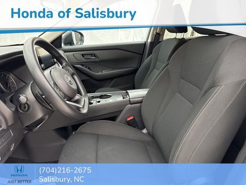 Used 2024 Nissan Rogue S image 15