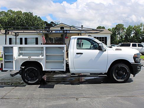 Used 2025 RAM 3500 Tradesman RWD image 13