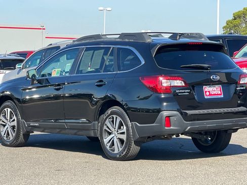 Used 2018 Subaru Outback 2.5i Limited image 7